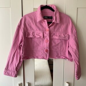 Zara Bubble Gum Pink shacket with large front pockets and cut off hem Size M